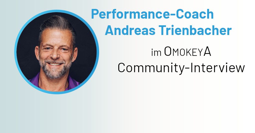 Das Bild zeigt Performance-Coach Andreas Trienbacher als Gesprächspartner im Omokeya Community-Interview mit seinen Empfehlungen zum Thema guter Schlaf